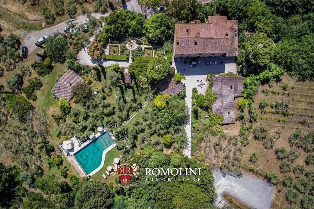 Villa in Montepulciano, Tuscany, Italy 5 - 15663179