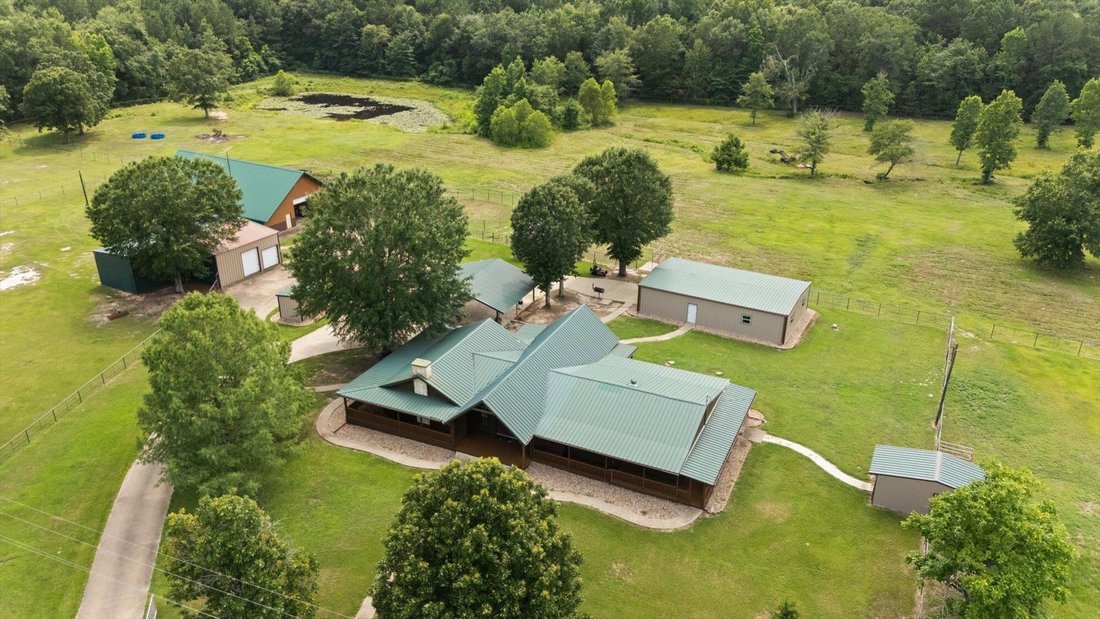 House in Gilmer, Texas, United States 1 - 18284312