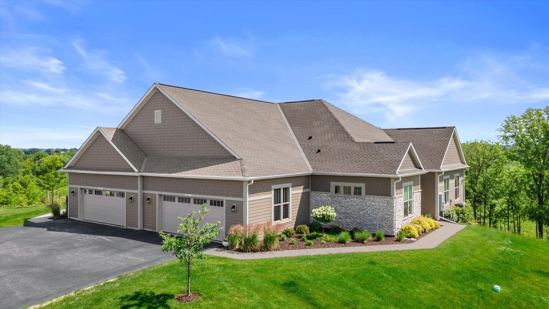 Condo in Pewaukee, Wisconsin, United States 1 - 18281379