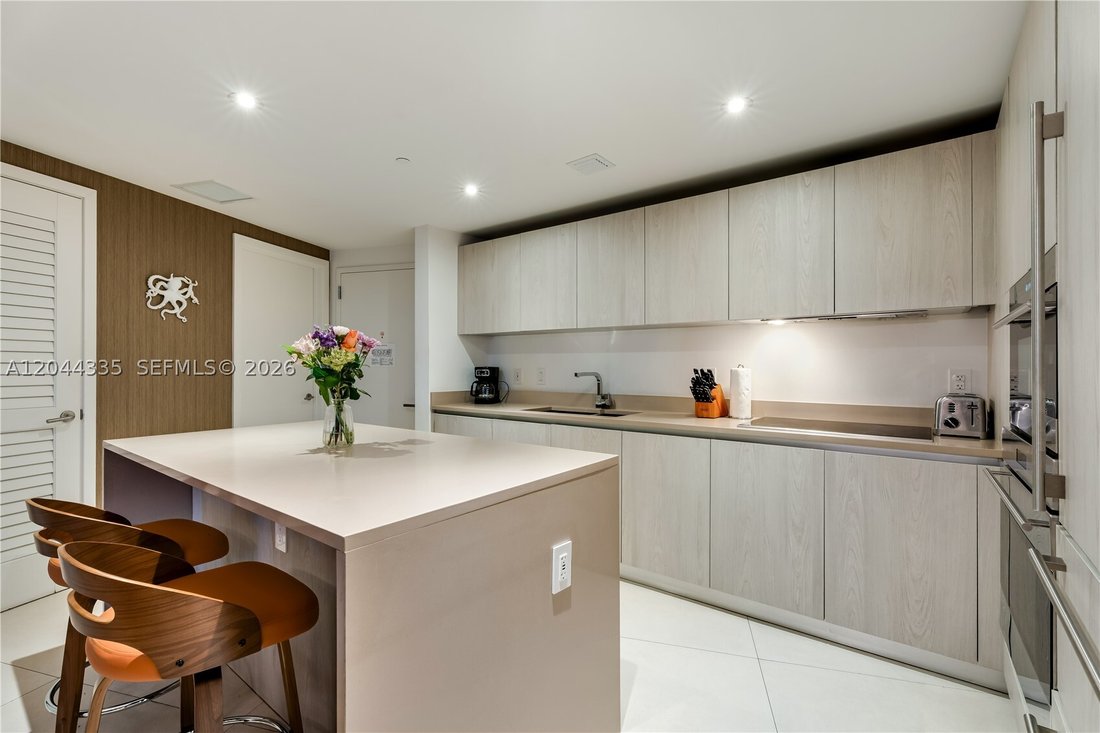 Condo in Hallandale Beach, Florida, United States 5 - 18291996
