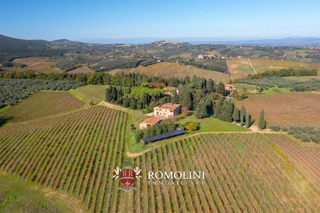 Farm Ranch in San Gimignano, Tuscany, Italy 1 - 16474601