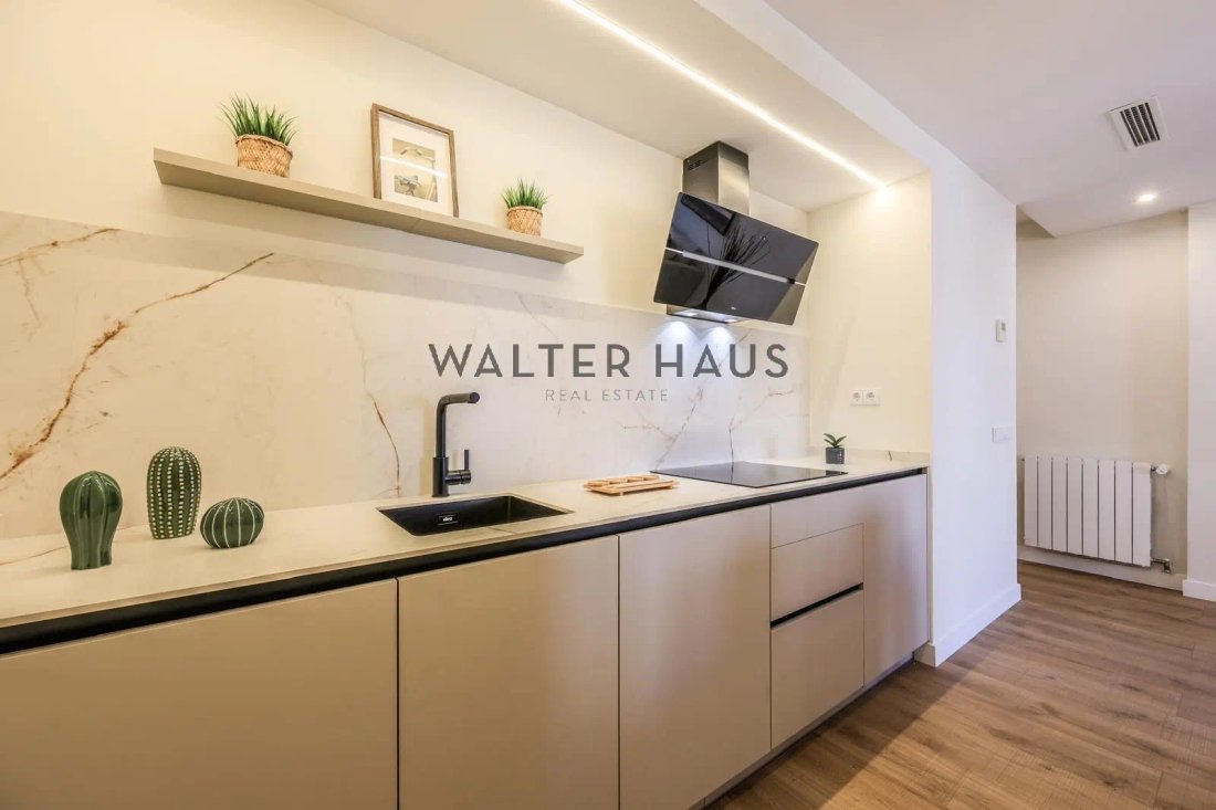 Apartment in Chamberi, Madrid, Spain 5 - 18282873