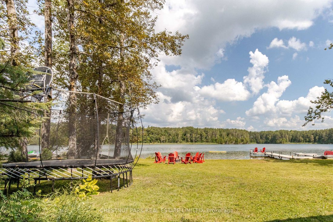 House in Flesherton, Ontario, Canada 2 - 18230970