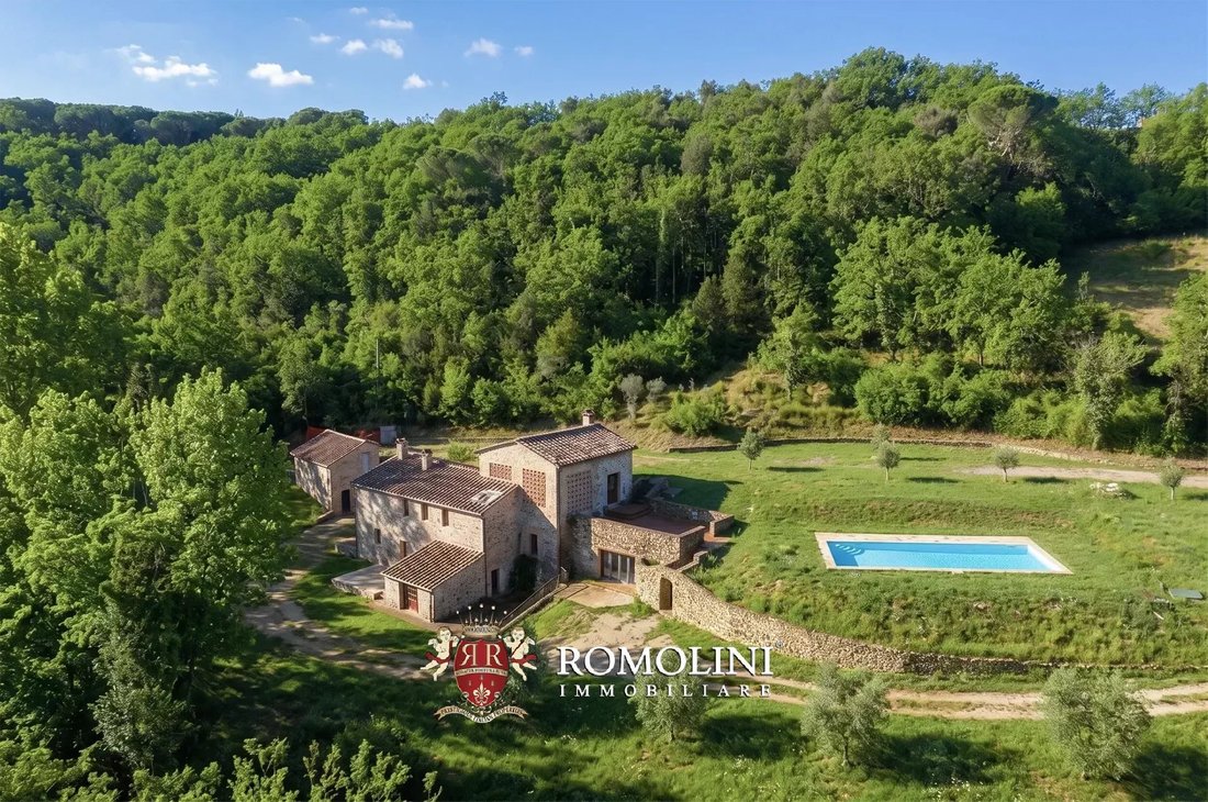 Villa in Outside Porta Ovile - Ravacciano, Siena, Tuscany 1 - 17540699