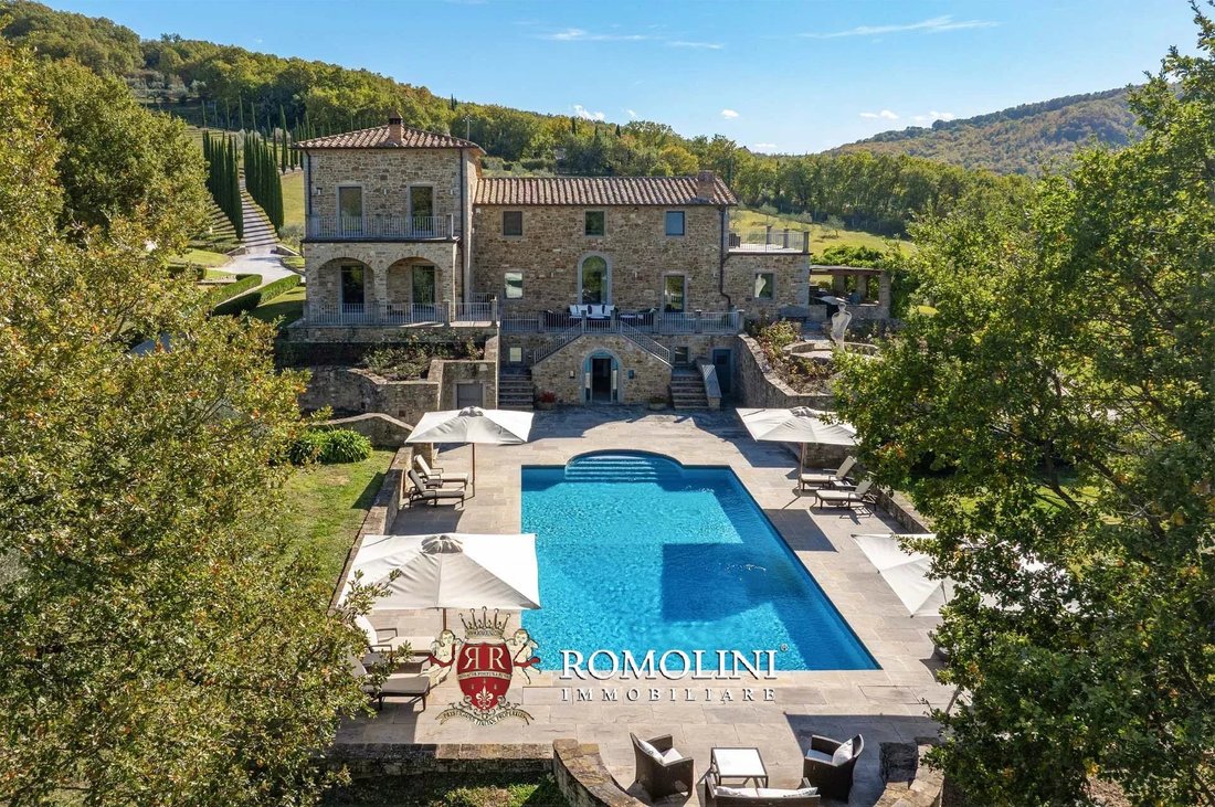 Villa in Lisciano Niccone, Umbria, Italy 2 - 16845162