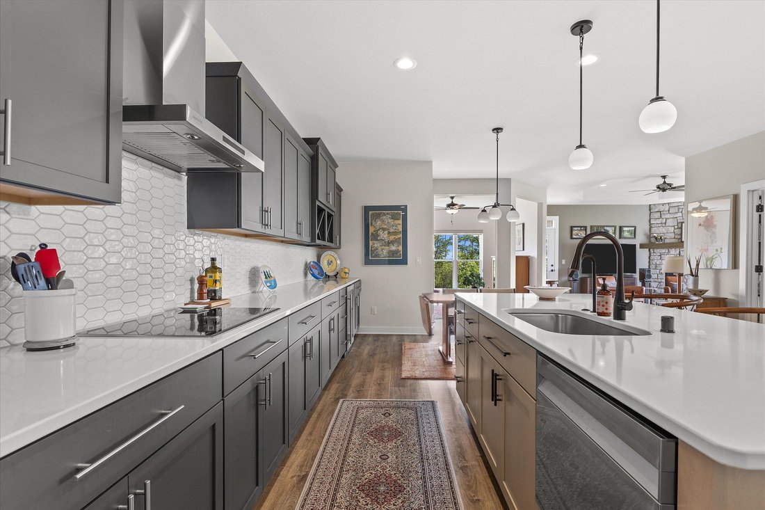 Condo in Pewaukee, Wisconsin, United States 3 - 18281379