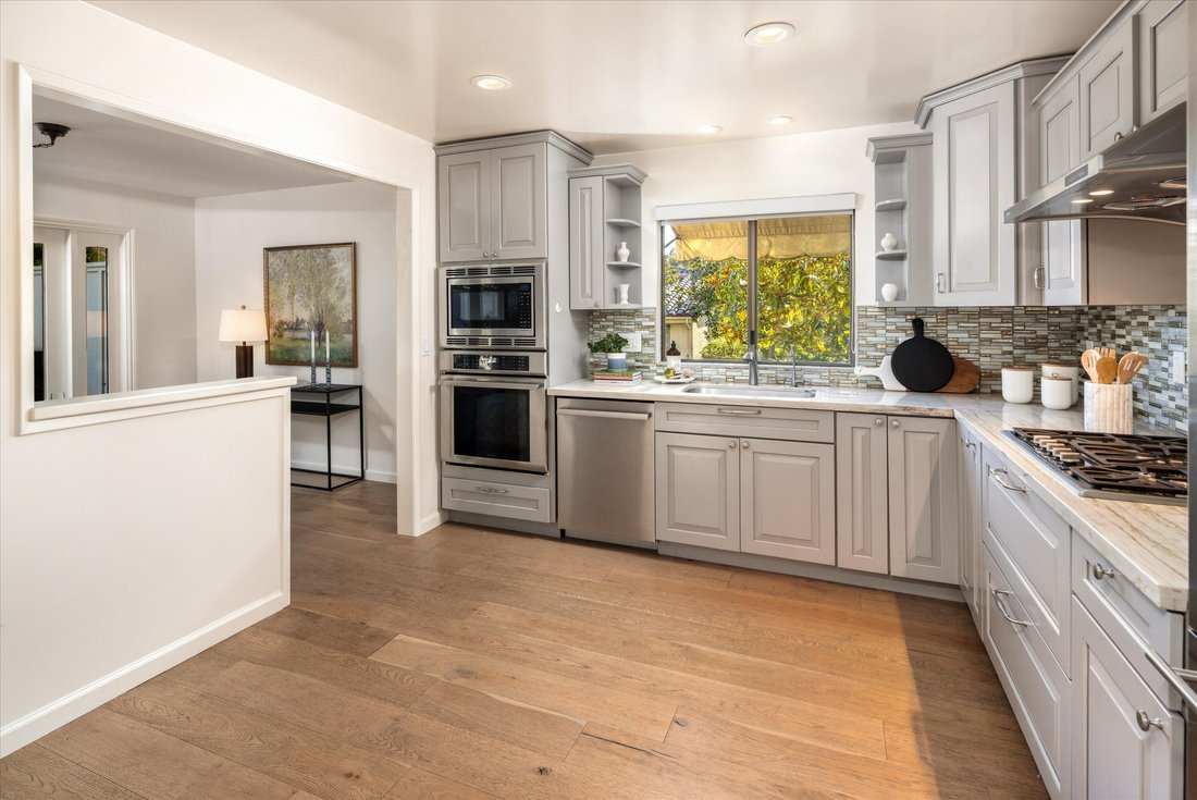 Condo in Santa Barbara, California, United States 4 - 18283731