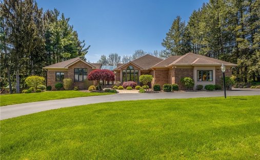 House in Pittsford, New York, United States 1