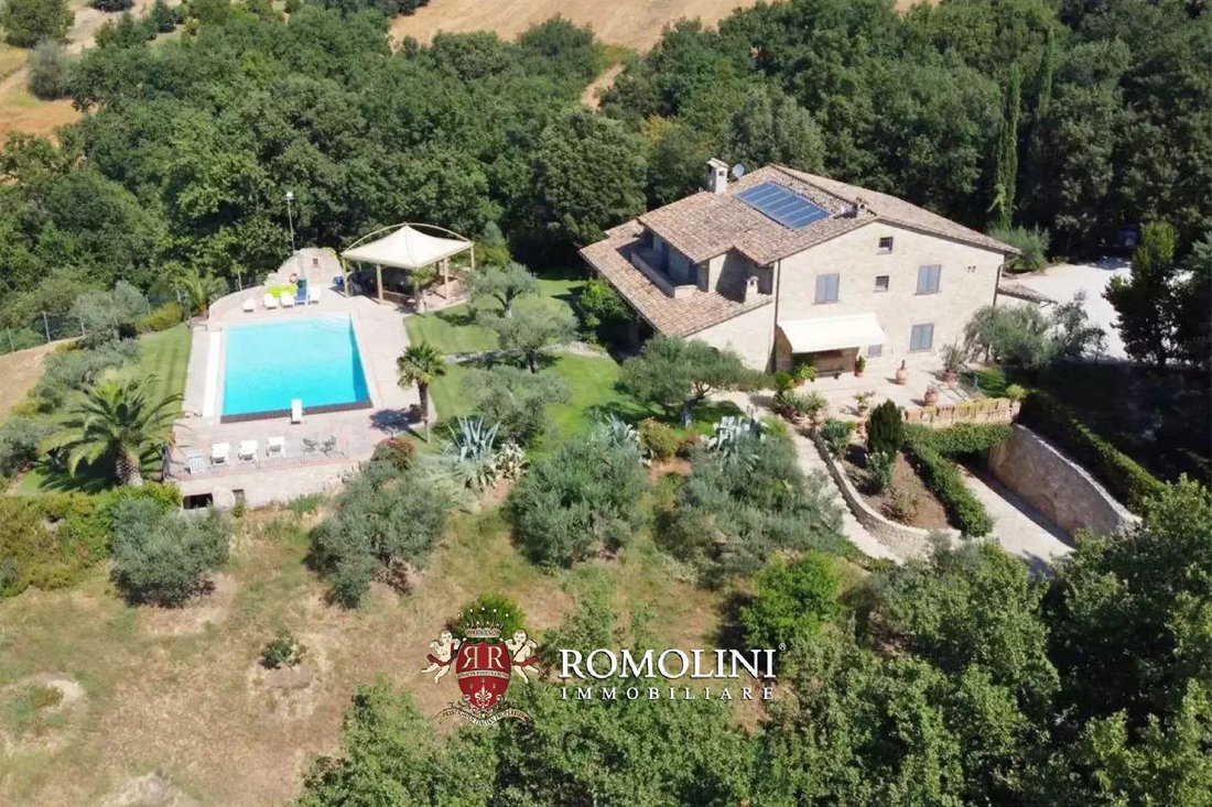 House in Collazzone, Umbria, Italy 2 - 15837631