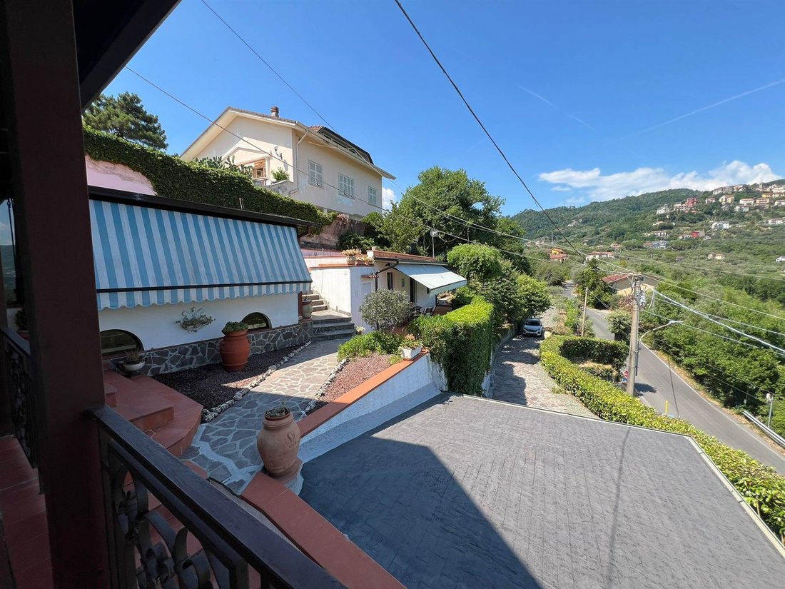 Villa in Ceparana, Liguria, Italy 5 - 18285791
