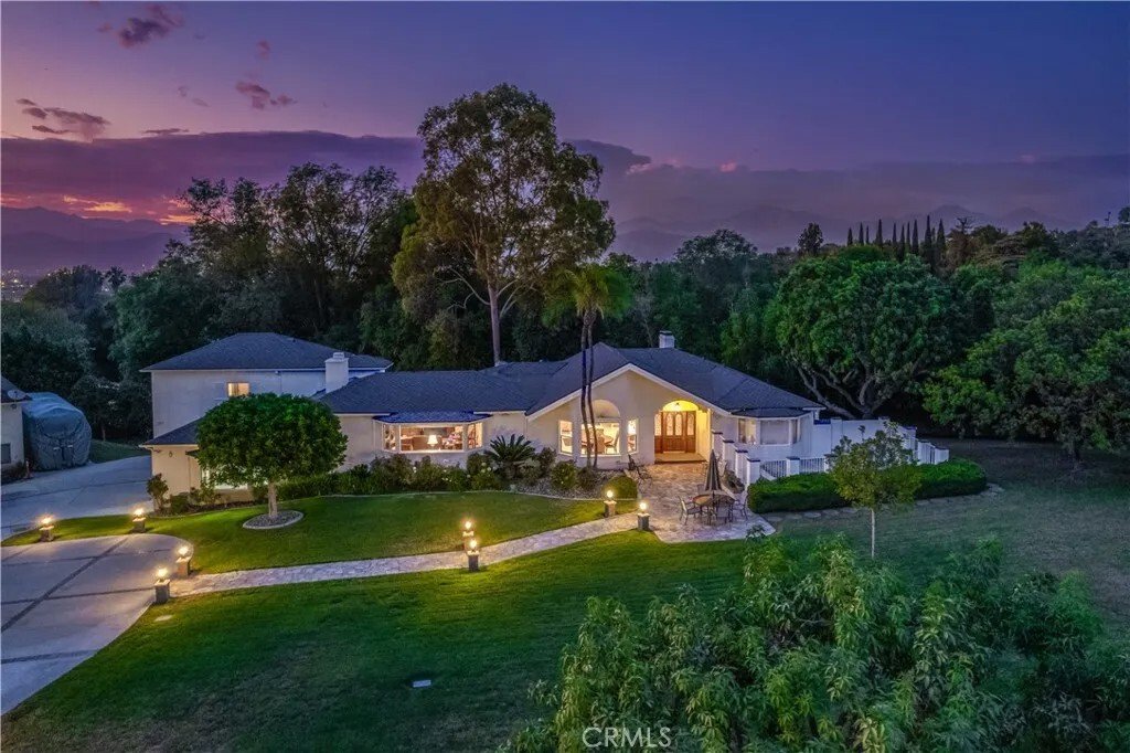 House in Covina, California, United States 4 - 18280813