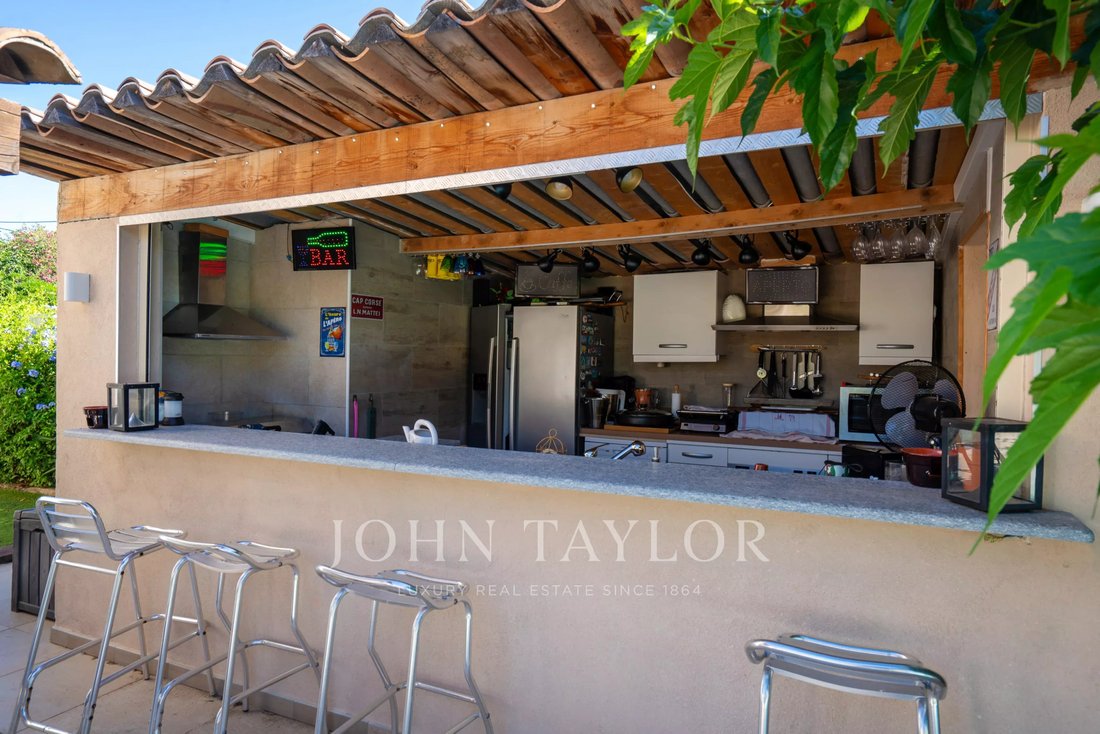 Estate in Zone Ouest Urbaine, Saint-Tropez, France 2 - 18280412