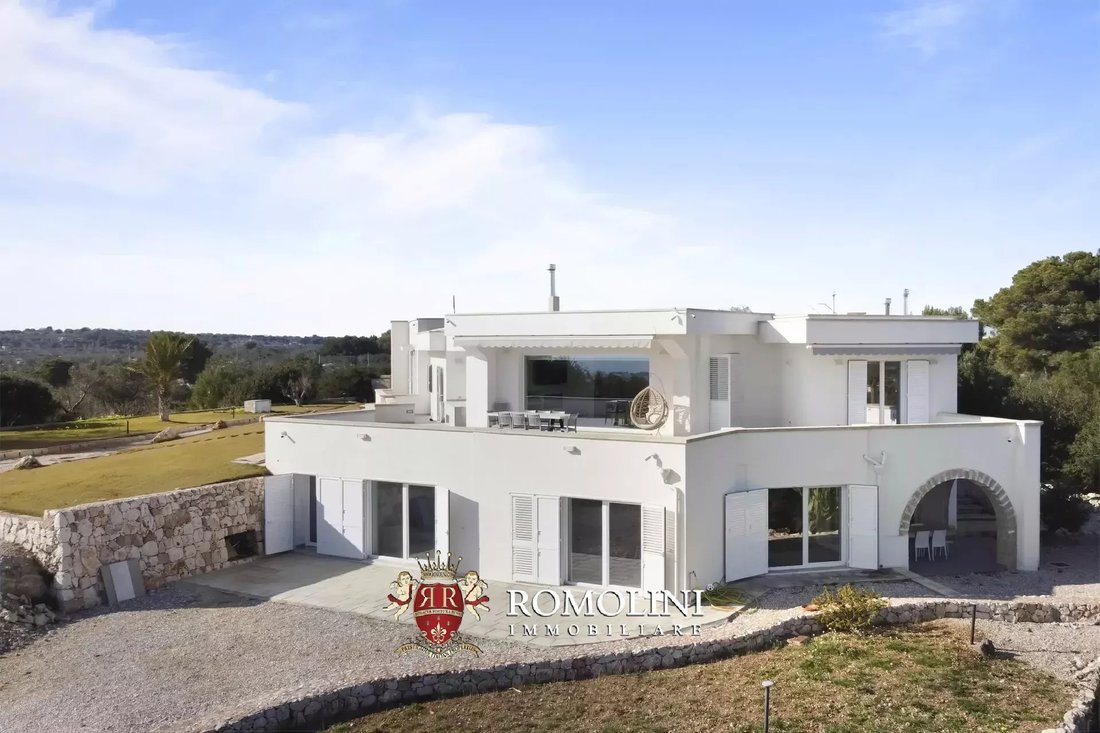 Villa in Castrignano del Capo, Apulia, Italy 1 - 17619566