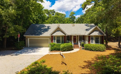 House in Pine Knoll Shores, North Carolina, United States 1