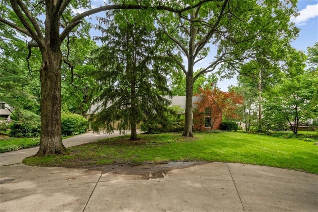 House in Leawood, Kansas, United States 2 - 18287946