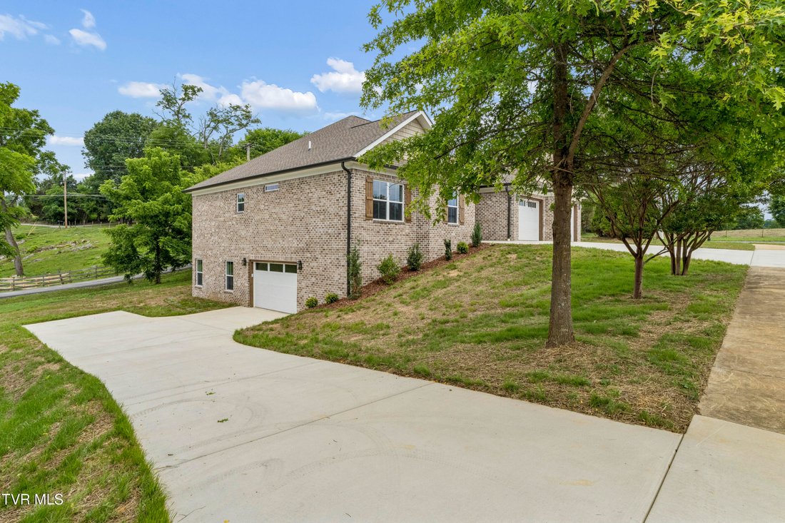 House in Johnson City, Tennessee, United States 3 - 18290872