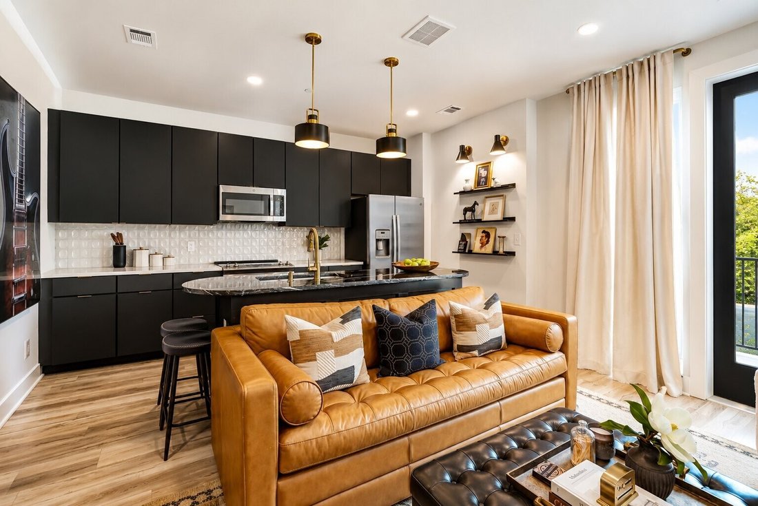 Condo in Nashville, Tennessee, United States 3 - 18248221