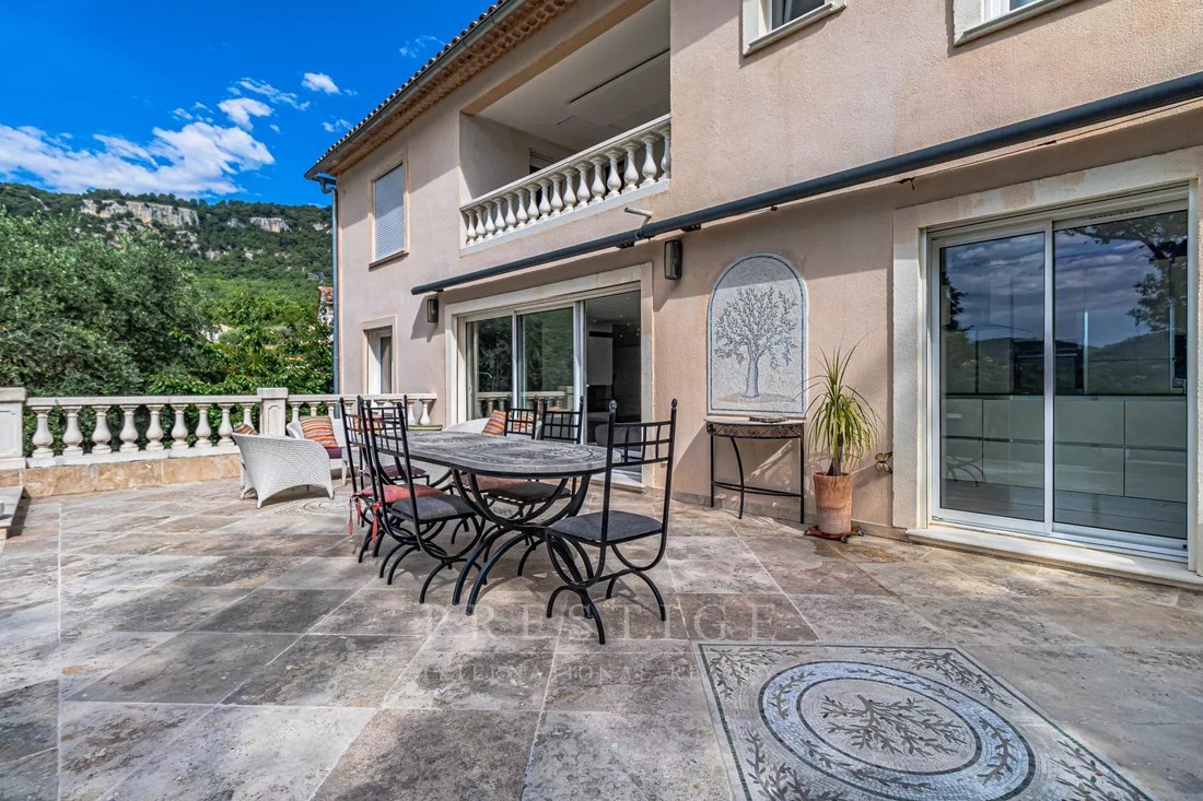 House in Le Bar-sur-Loup, Provence-Alpes-Côte d'Azur, France 1 - 18294911
