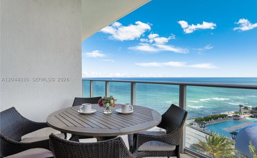 Condominio en Hallandale Beach, Florida, Estados Unidos 1