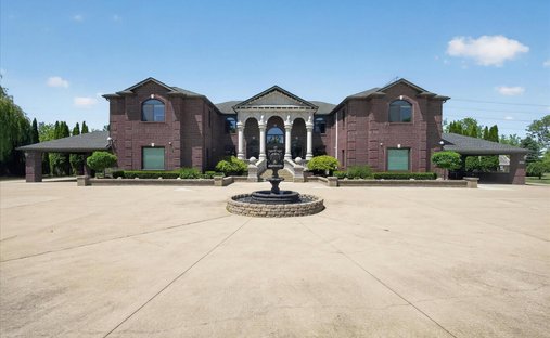 House in Plymouth, Michigan, United States 1