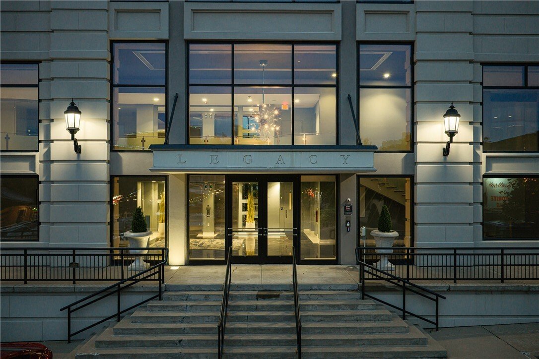 Condo in Fayetteville, Arkansas, United States 3 - 18291772