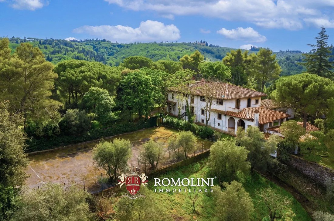 Villa in Center, Florence, Tuscany 2 - 17629651