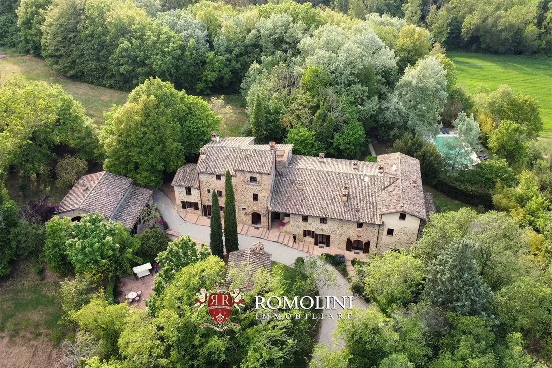 Estate in Umbertide, Umbria, Italy 4 - 16964571