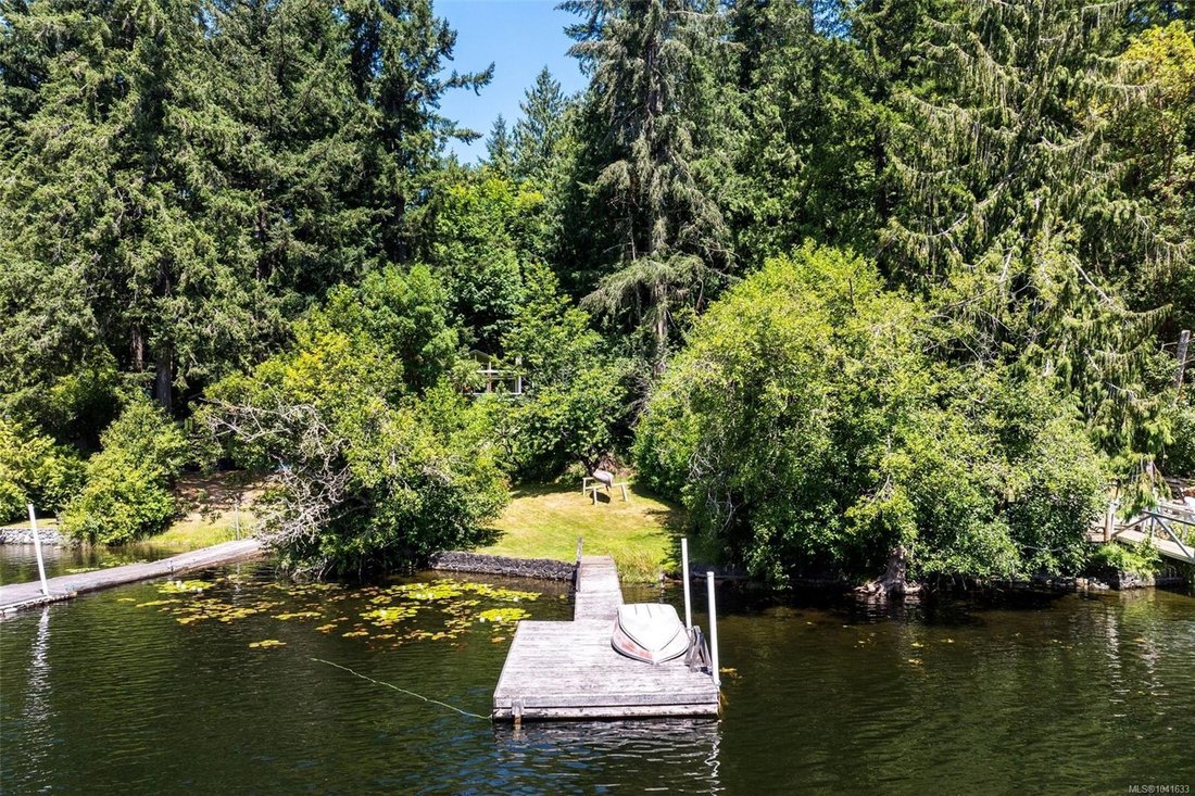 House in Shawnigan Lake, British Columbia, Canada 3 - 18293233