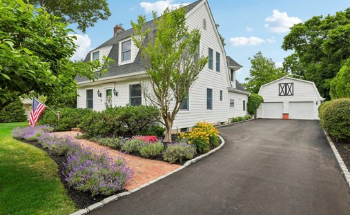 House in Bay Shore, New York, United States 1