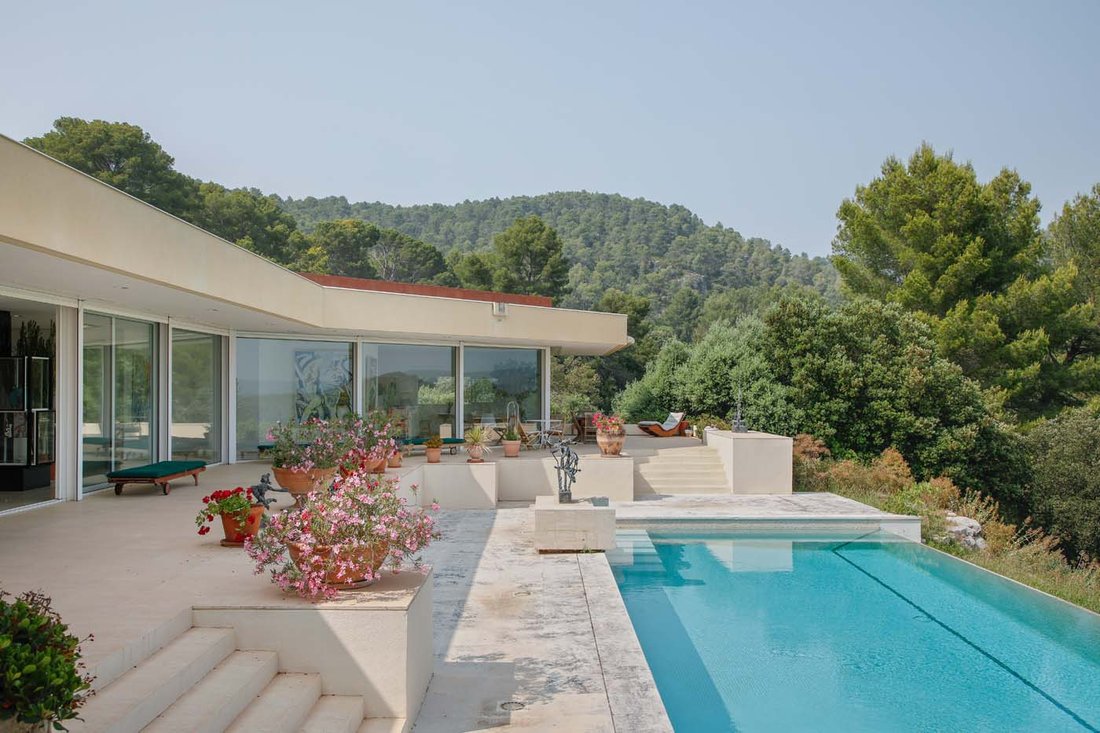 Villa in Salernes, Provence-Alpes-Côte d'Azur, France 2 - 18289731