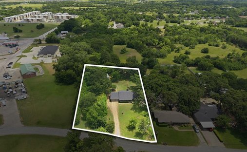 House in Seagoville, Texas, United States 1