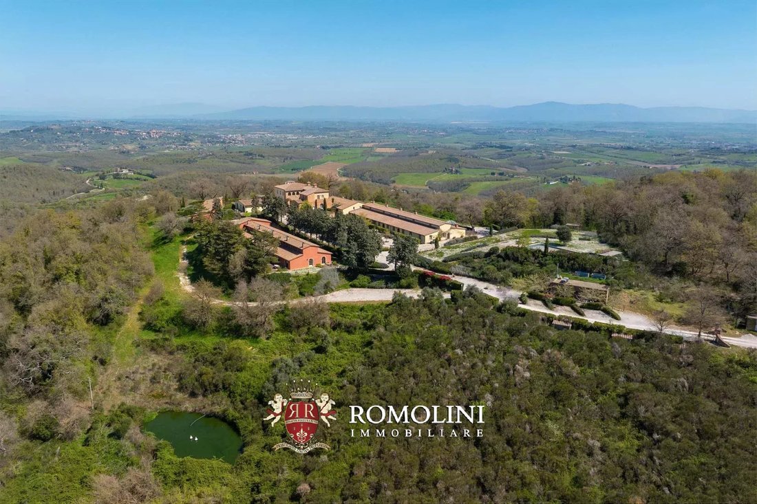 Estate in Trequanda, Tuscany, Italy 1 - 15666487