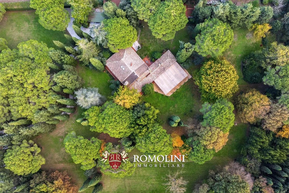 Villa in Santa Maria, Pisa, Italy 2 - 16681510