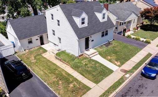 House in Woodbridge Township, New Jersey, United States 1