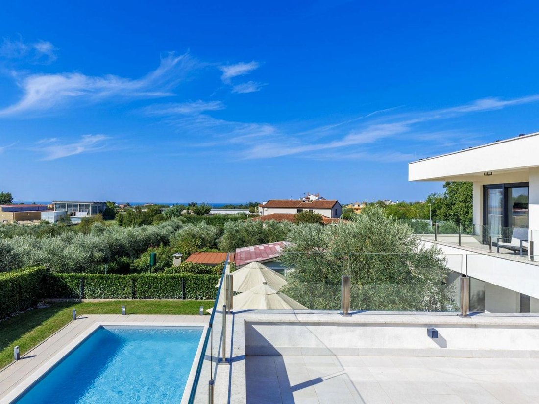 Villa in Novigrad, Istria County, Croatia 2 - 18283023
