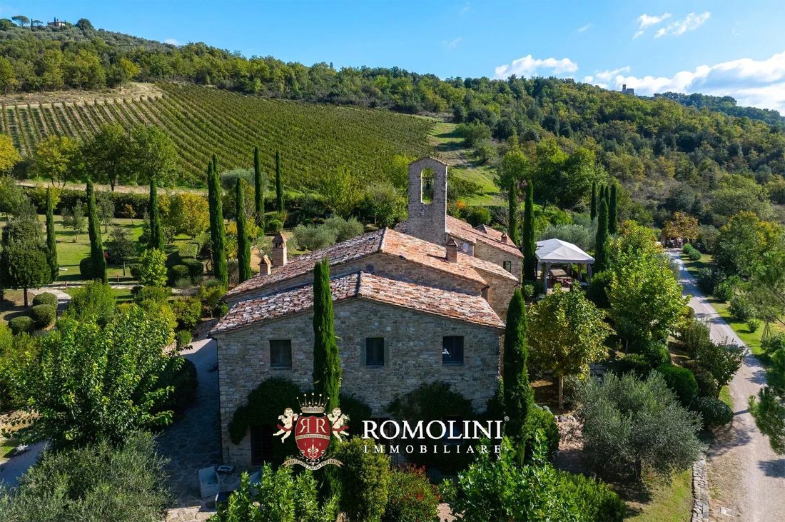 Villa in Umbertide, Umbria, Italy 3 - 16609612