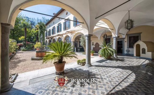 Villa en Tavernola Bergamasca, Lombardía, Italia 1