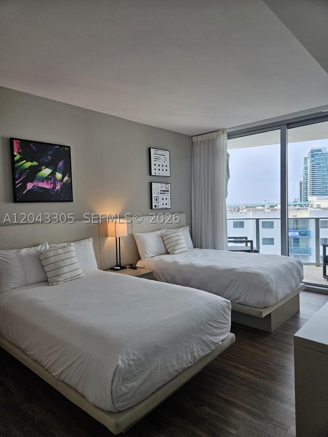 Condo in Hallandale Beach, Florida, United States 3 - 18280426