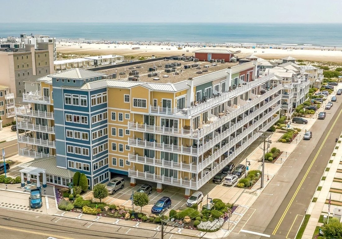 Condo in Wildwood, New Jersey, United States 1 - 18294647