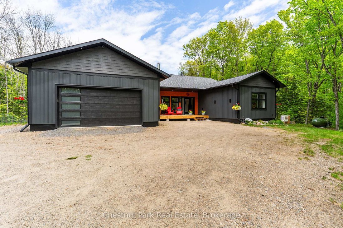 House in Kearney, Ontario, Canada 1 - 18070609