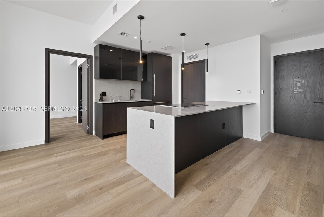 Condo in Miami, Florida, United States 3 - 18288277