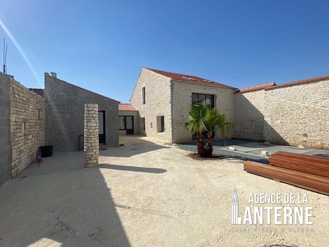 House in Saint-Pierre-d'Oléron, Nouvelle-Aquitaine, France 2 - 18287920