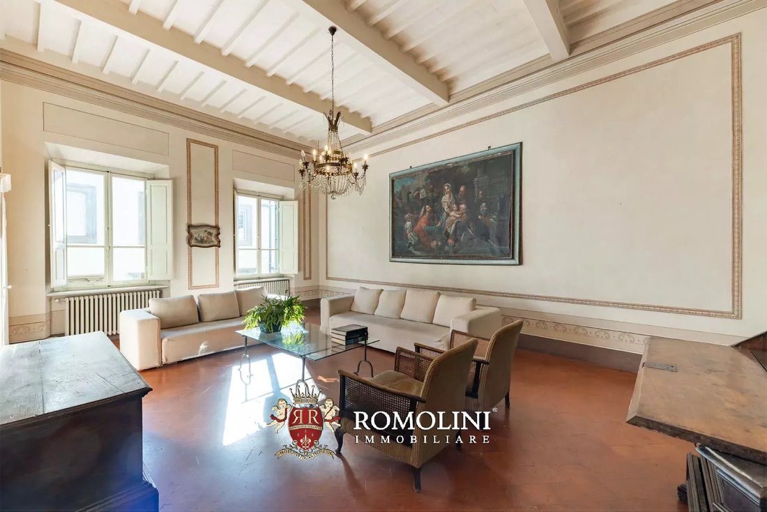Apartment in Center, Arezzo, Tuscany 4 - 16740286