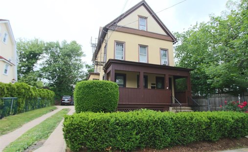 House in Village of Pelham, New York, United States 1