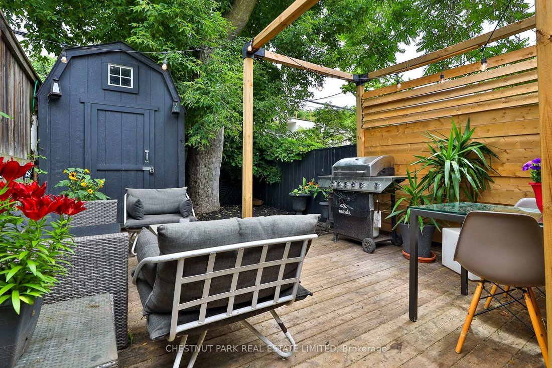 Villa in Toronto, Ontario, Canada 2 - 18099259