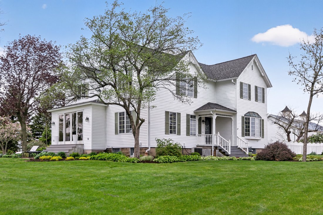 House in DeKalb, Illinois, United States 3 - 18280773