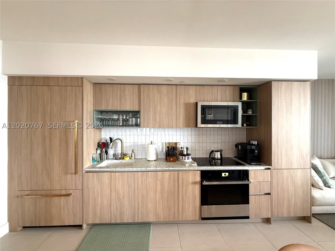 Condo in Miami, Florida, United States 2 - 17975067