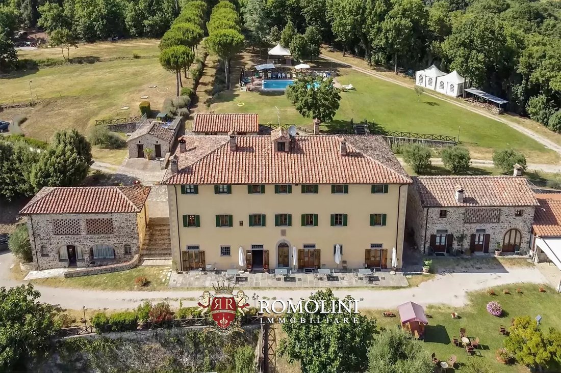 Villa in Sansepolcro, Tuscany, Italy 3 - 17260986