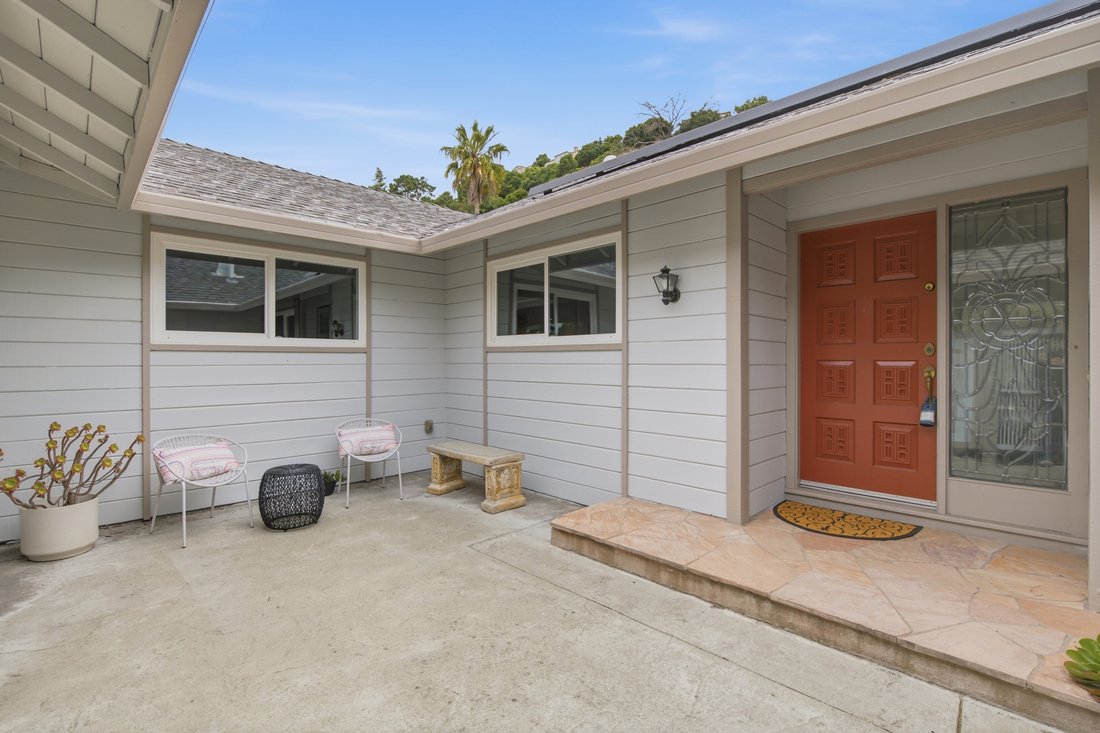 House in Oakland, California, United States 3 - 16498534