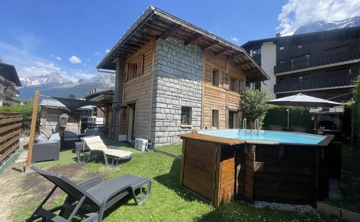 Chalet in Les Houches, Auvergne-Rhône-Alpes, France 1